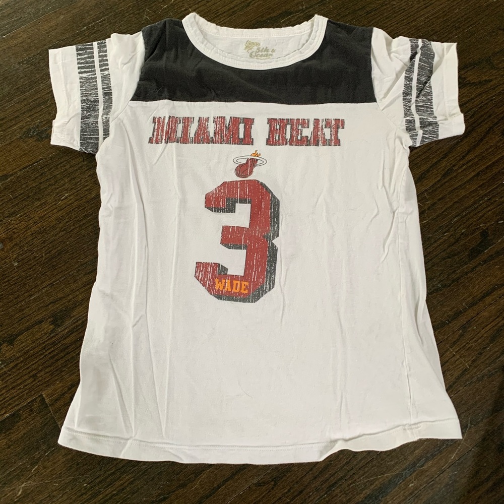 Miami Heat graphic tee shirt
